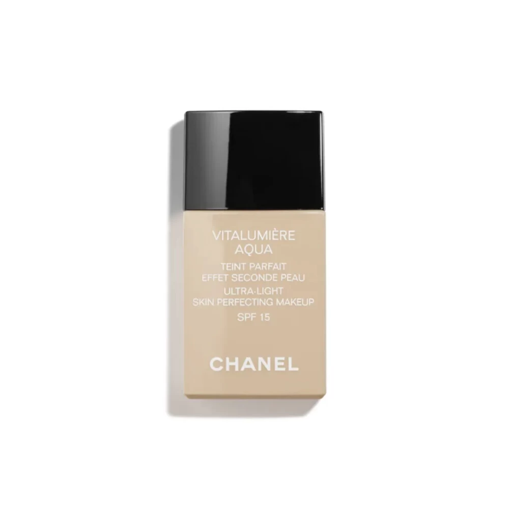 Chanel Vitalumière Aqua SPF 15 Foundation 10 Beige